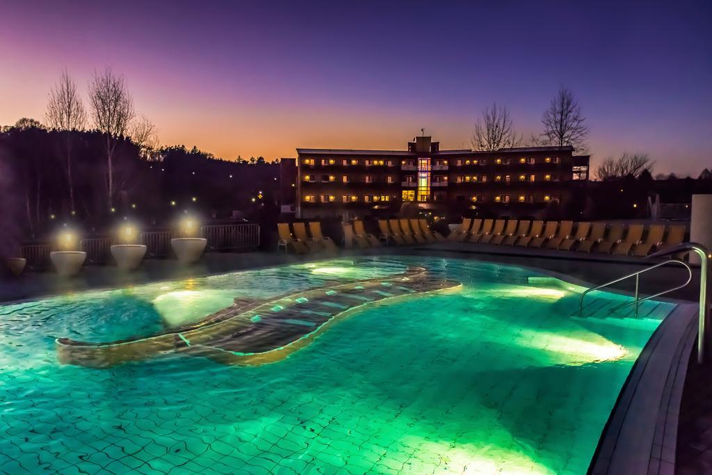 Thermenhotel Puchasplus Щегерсбах Екстериор снимка