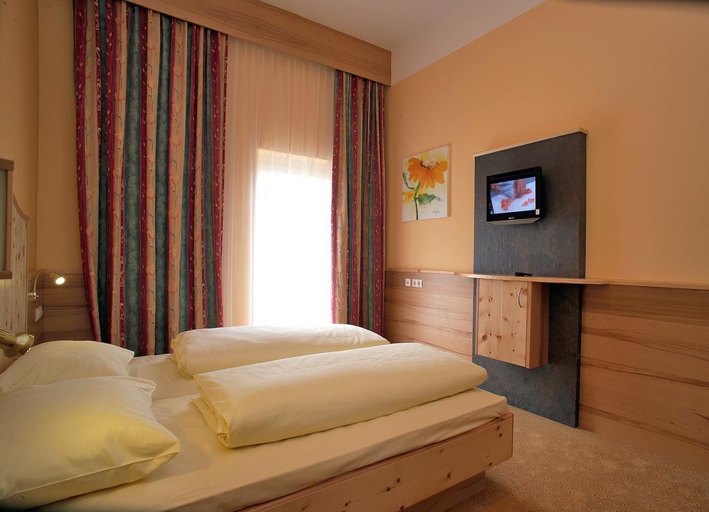 Thermenhotel Puchasplus Щегерсбах Екстериор снимка