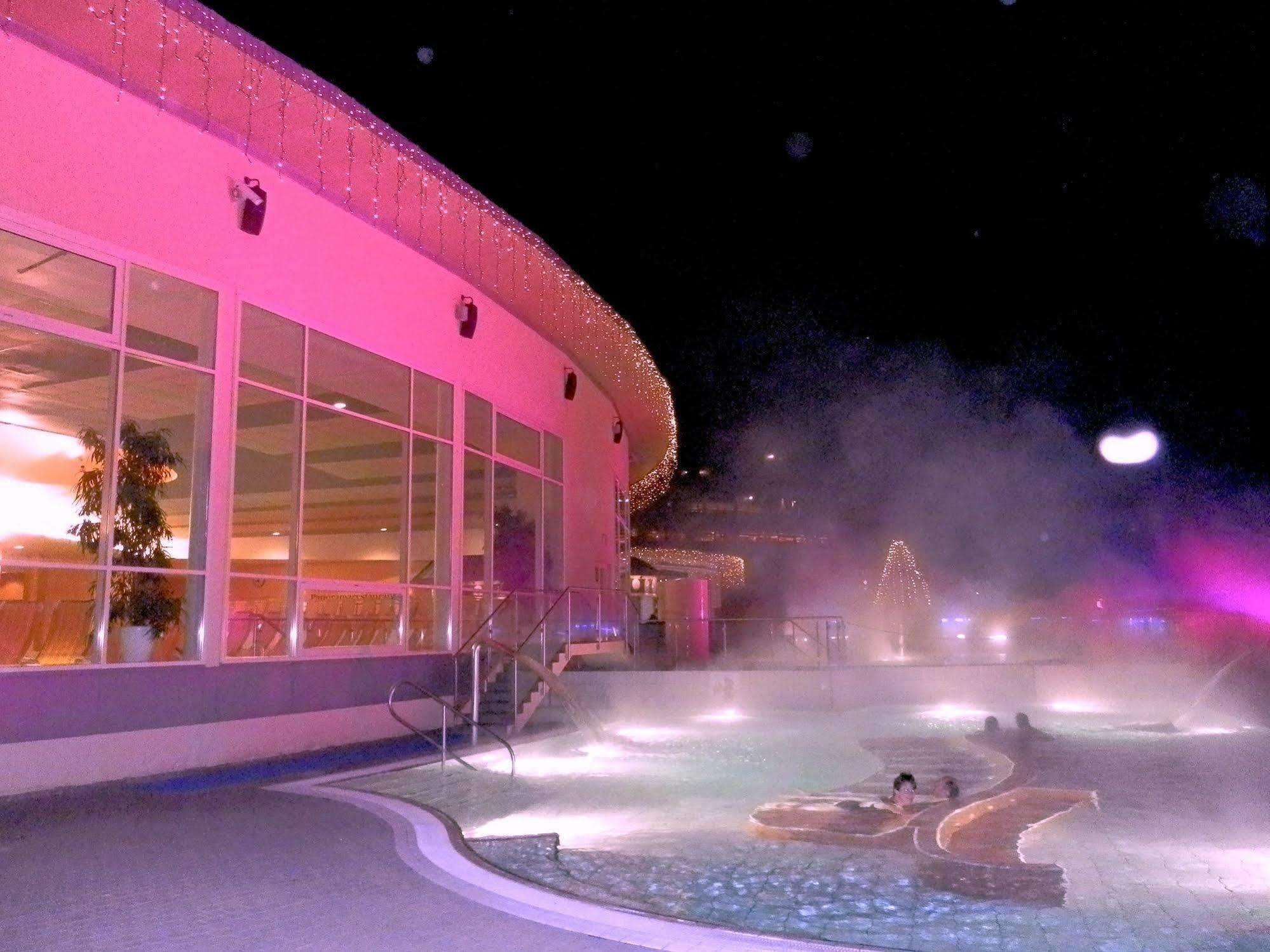 Thermenhotel Puchasplus Щегерсбах Екстериор снимка