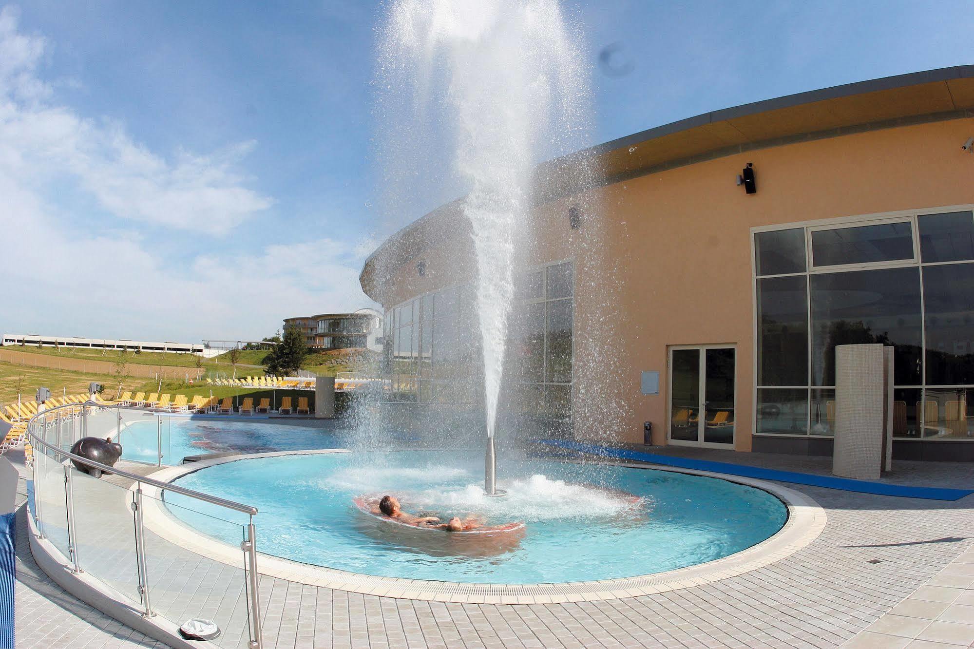 Thermenhotel Puchasplus Щегерсбах Екстериор снимка