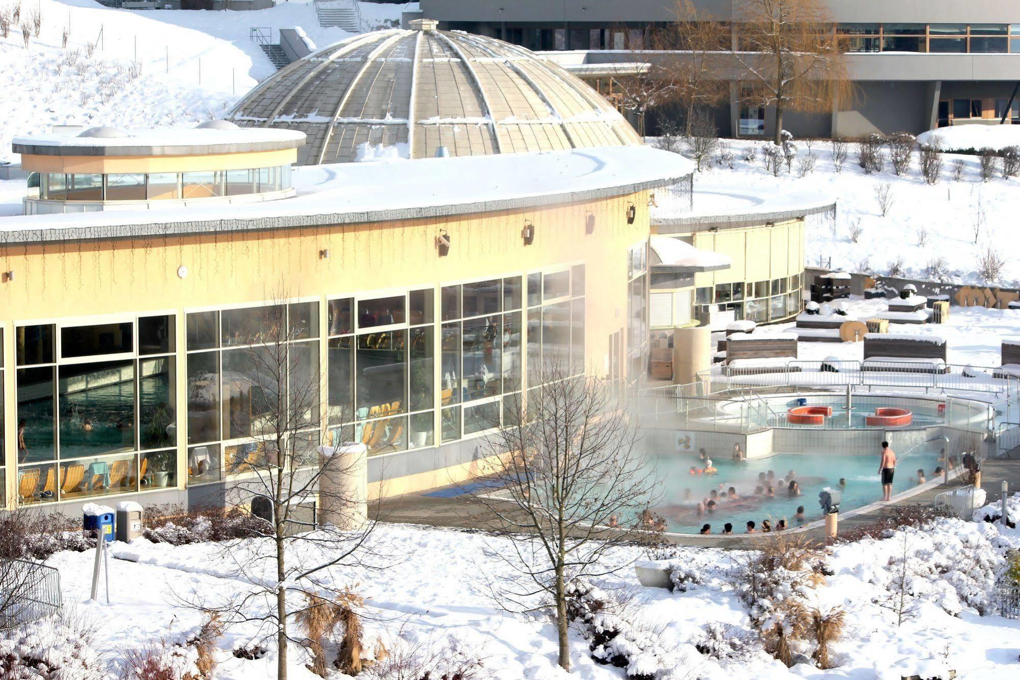Thermenhotel Puchasplus Щегерсбах Екстериор снимка